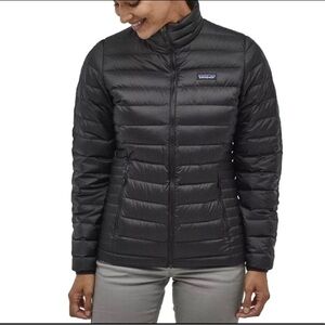 Patagonia women’s puffer jacket. Black. Size Large